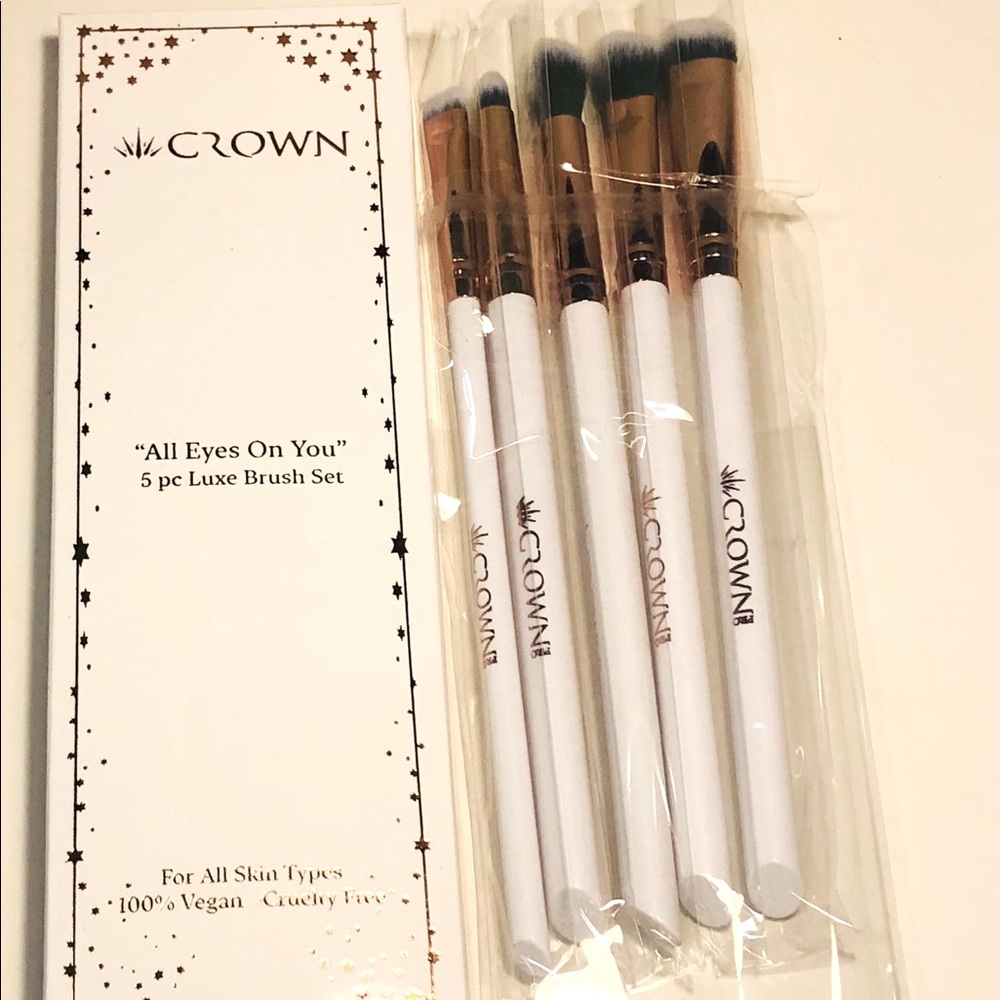 Crown Brush All Eyes On You 5-Piece Luxe B…